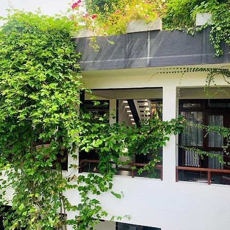 Villa A & A Hikkaduwa Extérieur photo