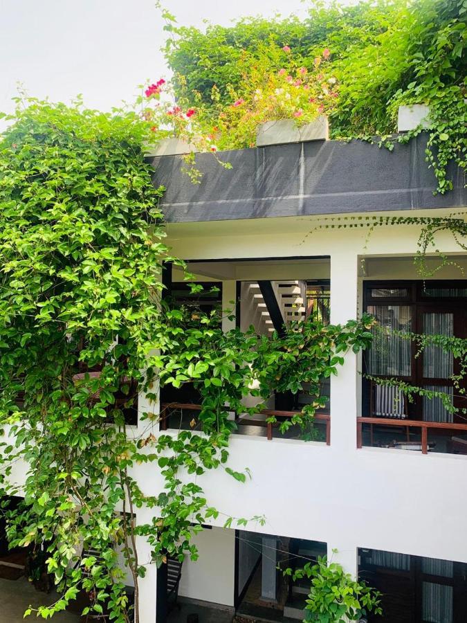 Villa A & A Hikkaduwa Extérieur photo