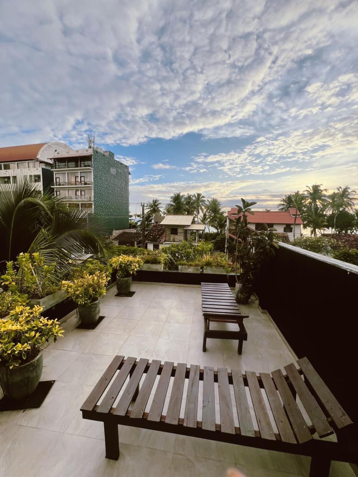 Villa A & A Hikkaduwa Extérieur photo