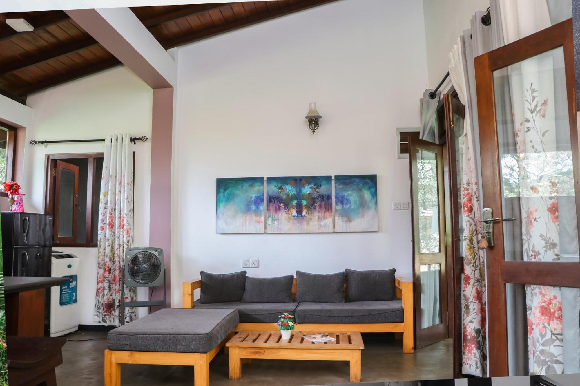 Villa A & A Hikkaduwa Extérieur photo