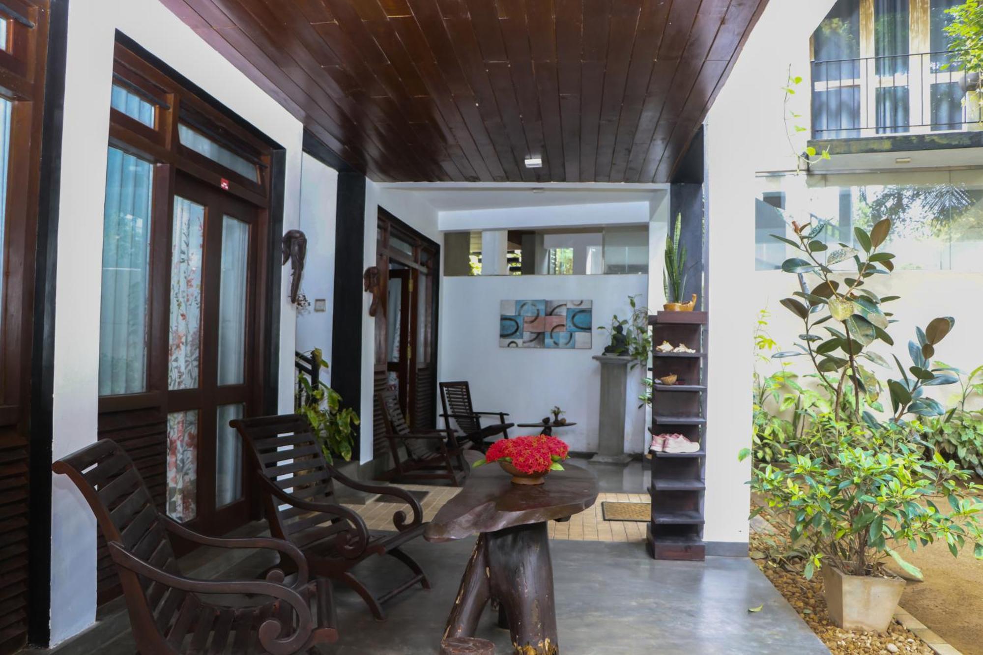 Villa A & A Hikkaduwa Extérieur photo